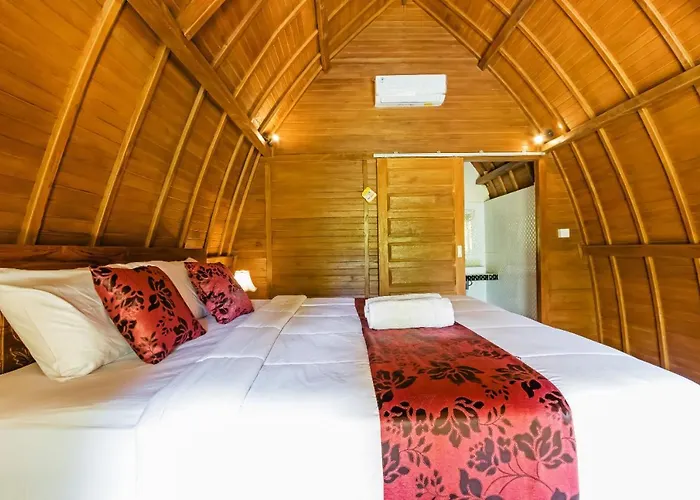 Hotel Kelingking Mesari And Batumadeg