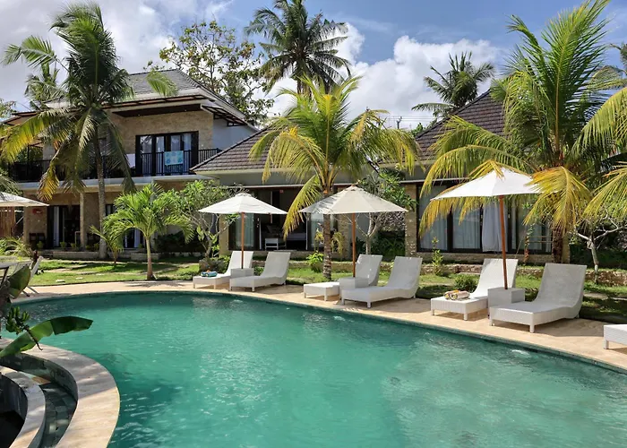 Kelingking Mesari And Hotel Batumadeg